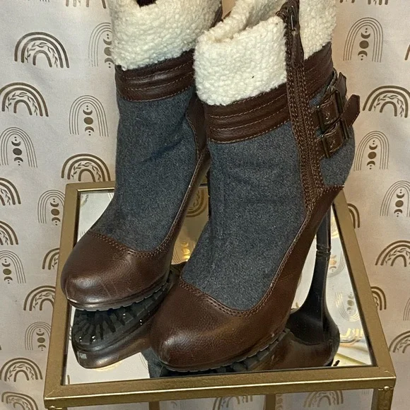 Elle Brown and Gray Heeled Boots with Chunky Sole - Picture 2 of 15